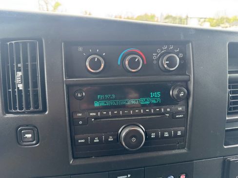 Used 2016 Chevrolet Express 2500 LS image 15