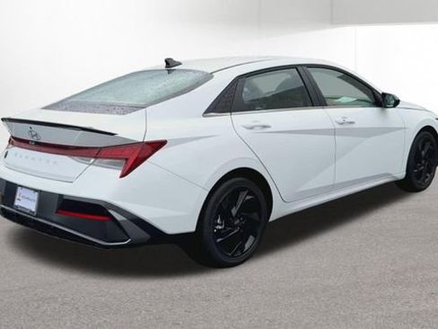 New 2026 Hyundai Elantra SEL Sport Premium w/ Cargo Package FWD image 9