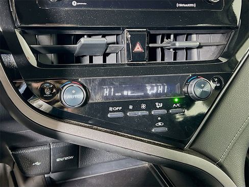 Certified 2023 Toyota Camry SE image 15