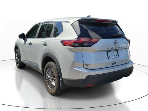 Certified 2024 Nissan Rogue S FWD image 5