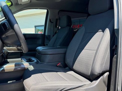Used 2021 Chevrolet Silverado 1500 LT Trail Boss w/ LPO, Dark Essentials Package AWD/4WD image 10