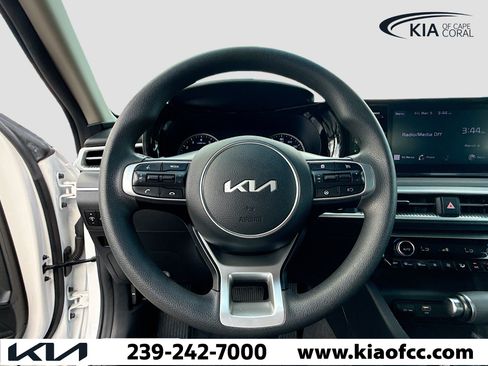 Used 2022 Kia K5 LXS image 35