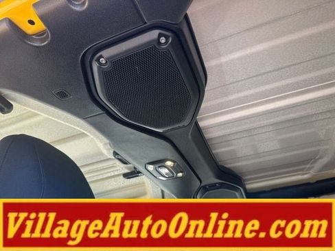 Used 2019 Jeep Wrangler Unlimited Sport w/ Technology Group AWD/4WD image 35