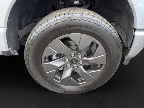 Used 2023 Ford F150 Lightning 4x4 SuperCrew image 24