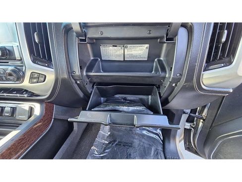 Used 2015 GMC Sierra 1500 SLT w/ SLT Crew Cab Value Package image 22