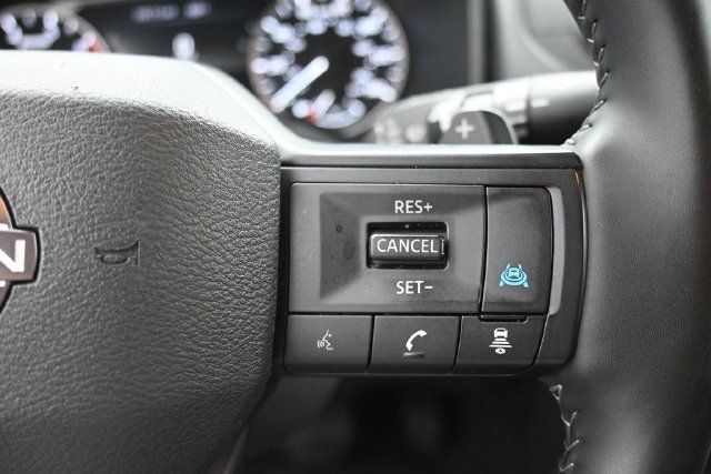 Used 2025 Nissan Rogue SV AWD/4WD image 19