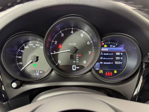 New 2026 Porsche Macan image 23