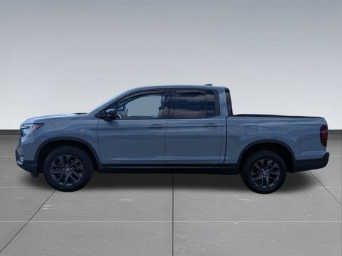 Certified 2023 Honda Ridgeline Sport image 3