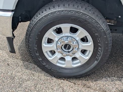 Used 2024 Ford F250 XLT AWD/4WD image 13