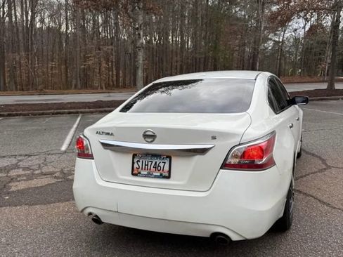Used 2015 Nissan Altima 2.5 S w/ Power Driver Seat Package image 6