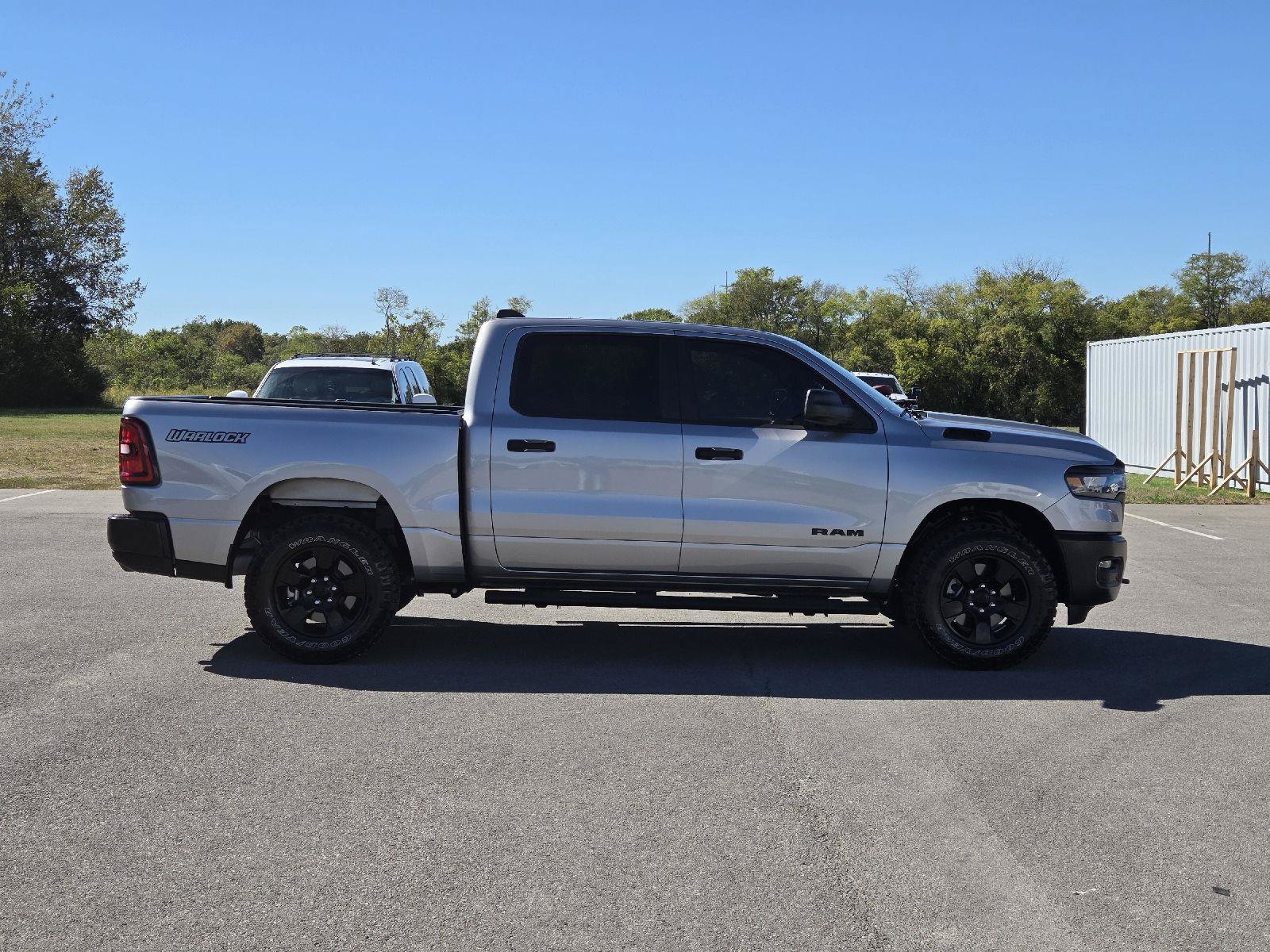 Used 2025 RAM 1500 Warlock AWD/4WD image 2