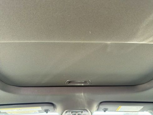 New 2026 Chevrolet Trax RS w/ Sunroof Package image 17