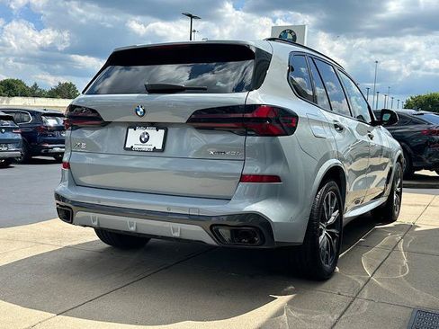 Used 2026 BMW X5 xDrive40i w/ M Sport Package AWD/4WD image 10
