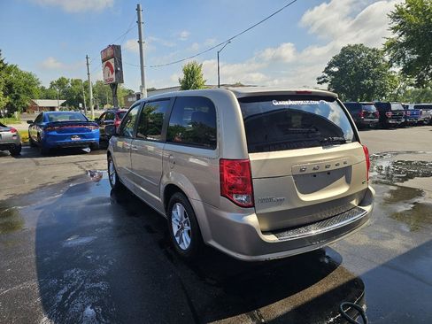 Used 2013 Dodge Grand Caravan SXT FWD image 8