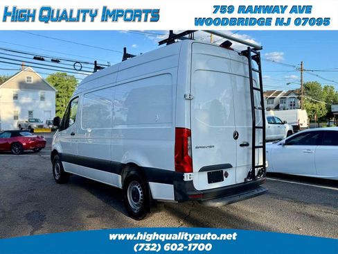 Used 2020 Mercedes-Benz Sprinter 1500 image 5