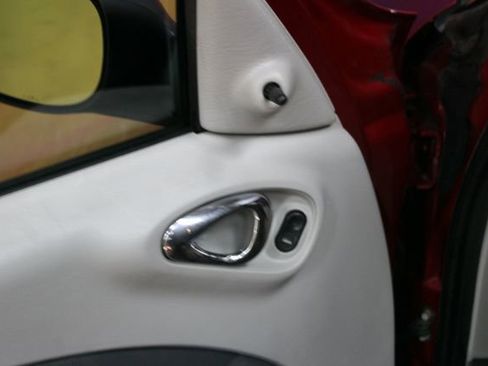 Used 2009 Chrysler PT Cruiser FWD image 13