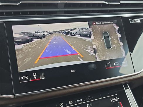 Used 2025 Audi Q8 Premium Plus w/ Premium Plus Package image 26