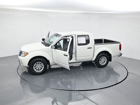 Used 2019 Nissan Frontier SV image 44