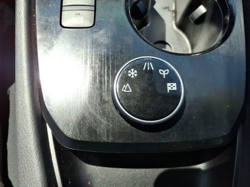 Certified 2023 Nissan Rogue SV AWD/4WD image 21