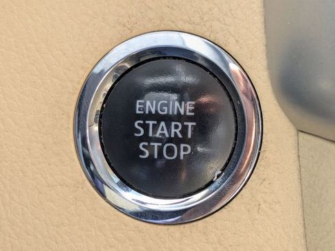 Used 2018 Toyota Highlander XLE image 36