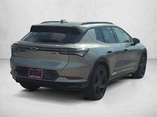 New 2025 Chevrolet Equinox EV RS w/ Convenience Package II video 2