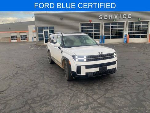 Used 2025 Hyundai Santa Fe Calligraphy AWD/4WD image 2