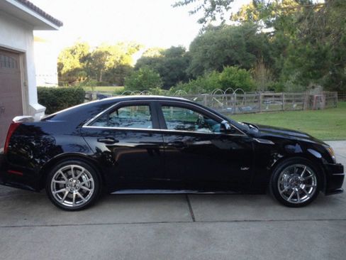 Used 2009 Cadillac CTS V image 2