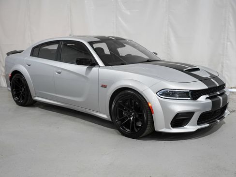Used 2023 Dodge Charger Scat Pack RWD image 8