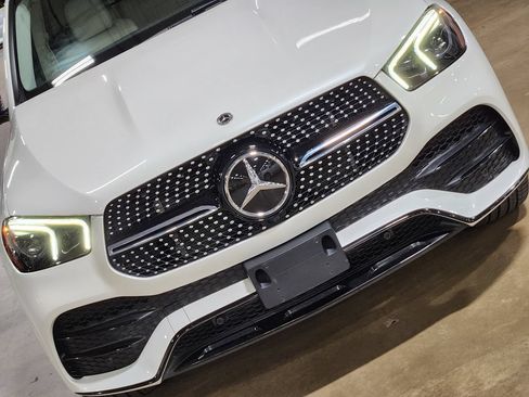 Used 2021 Mercedes-Benz GLE 450 4MATIC image 19