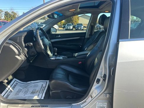 Used 2013 INFINITI G37 x w/ Premium Pkg image 15