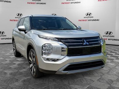 Used 2025 Mitsubishi Outlander SE