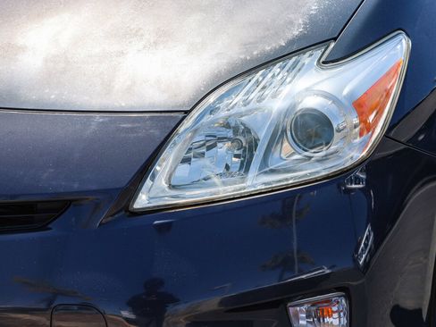 Used 2012 Toyota Prius Three w/ Solar Roof Pkg FWD image 20