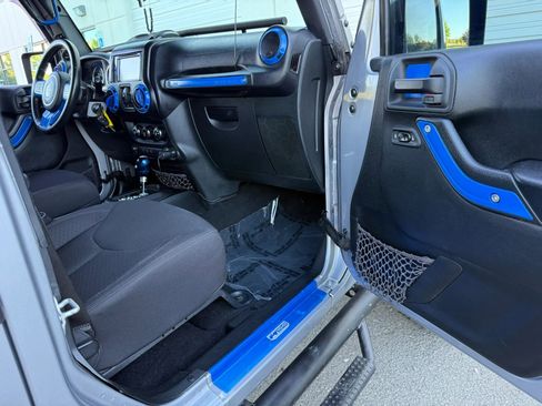 Used 2017 Jeep Wrangler Unlimited Sport w/ Quick Order Package 24S image 33