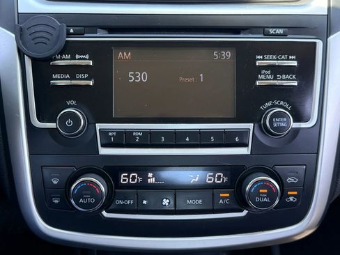 Used 2017 Nissan Altima 2.5 SV image 26