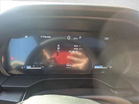 New 2025 Jeep Grand Cherokee Limited w/ Luxury Tech Group II image 11