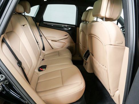 Certified 2026 Porsche Macan Turbo AWD/4WD image 23