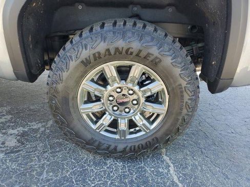 New 2026 GMC Sierra 1500 AT4X image 9