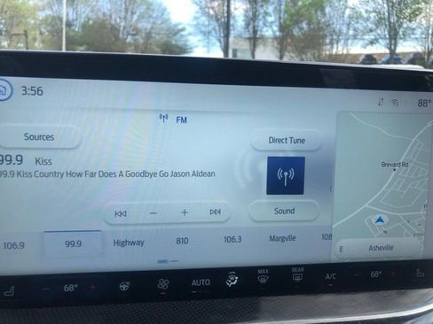 Used 2023 Ford Escape ST-Line Select w/ Tech Pack #1 image 9