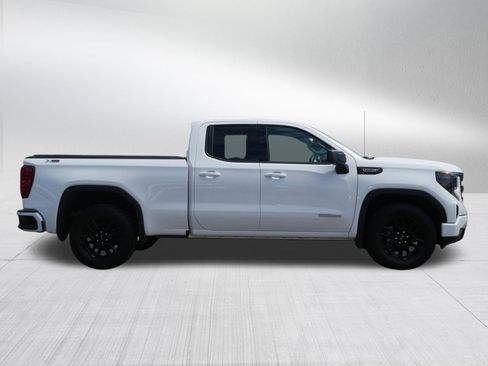 Used 2023 GMC Sierra 1500 Elevation w/ X31 Off-Road Package AWD/4WD image 8