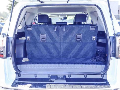 Used 2023 Toyota 4Runner Limited AWD/4WD image 17