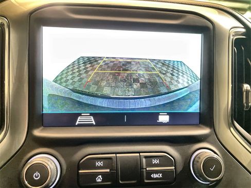 Used 2022 Chevrolet Silverado 1500 LT image 14