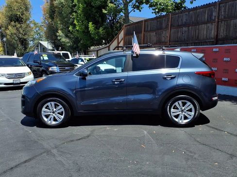 Used 2018 Kia Sportage LX FWD image 3