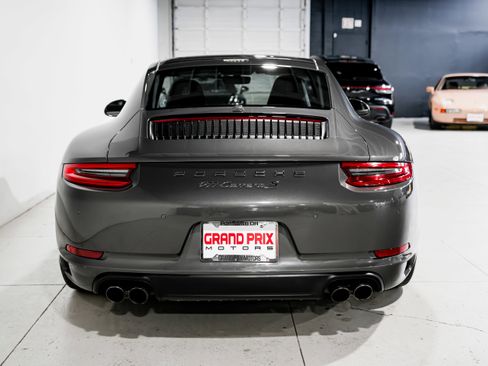 Used 2017 Porsche 911 Carrera S image 4