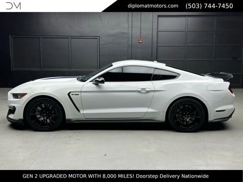 Used 2016 Ford Mustang Shelby GT350 w/ Technology Package image 4