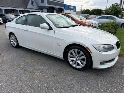 Used 2011 BMW 328i xDrive Coupe AWD/4WD image 9