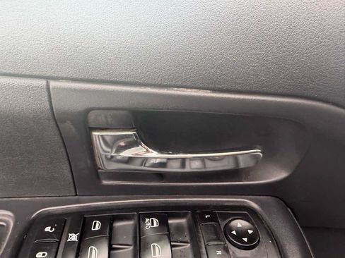 Used 2012 Jeep Liberty Sport AWD/4WD image 20