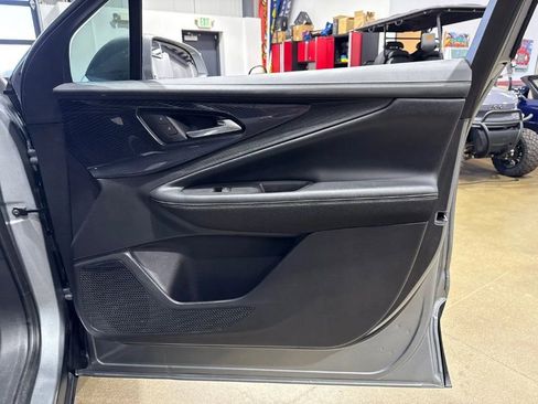 Used 2024 Chevrolet Blazer EV LT AWD/4WD image 19