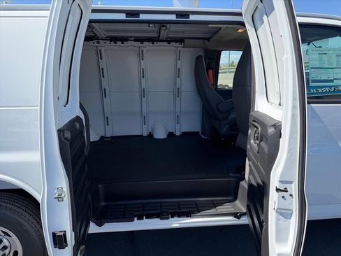 New 2026 Chevrolet Express 2500 w/ Driver Convenience Package RWD image 6