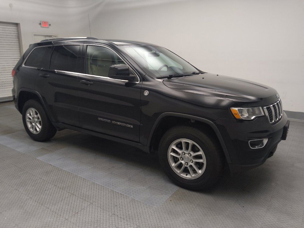 Used 2019 Jeep Grand Cherokee Laredo AWD/4WD image 11