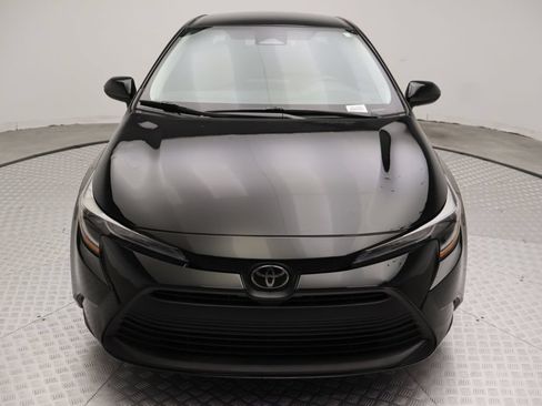 Certified 2023 Toyota Corolla LE FWD image 5